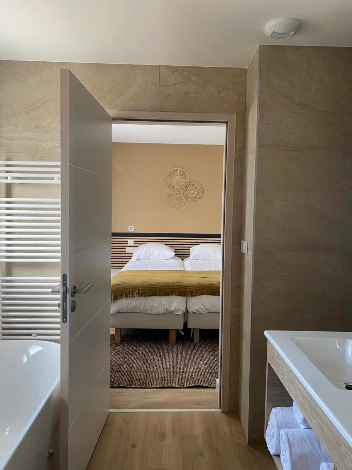 קורסיי-סור-מר La Cremaillere Hotel-Restaurant מראה חיצוני תמונה